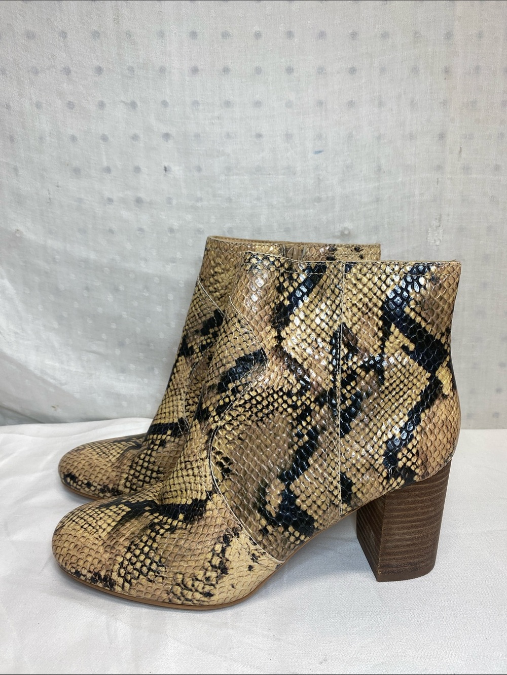 Lucky Brand Sheirin Tan Snake-Print Ankle Booties Size 7.5M